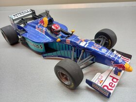 F1 SAUBER C16 RED BULL 1997 JOHNNY HERBERT ONYX 1:18 - 7