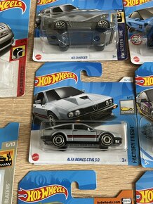 Hotwheels - 7