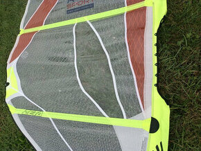 windsurf plachty Naish Force5 4.2 a 4.7, EZZY Zeta 5.0 - 7