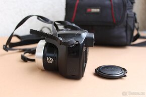 Prodám digitální fotoaparát FujiFilm FinePix S4500 + brašna - 7