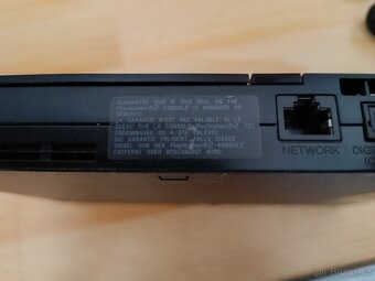 PS2 Slim, ovladač + 6 her / PlayStation 2 - 7