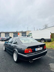 Prodám Bmw E39 sedan 528i manual Rok 2000 - 7