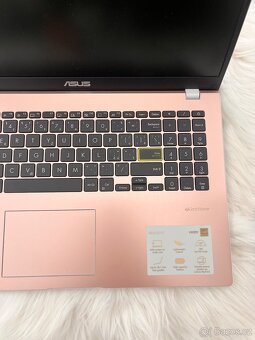 Notebook ASUS Vivobook Go 15 Rose pink - 7