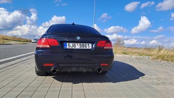 BMW 330i, E92, N52B30A, Steptronic + pádla, M paket - 7