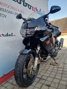 Honda VTR 1000 F Firestorm - 7