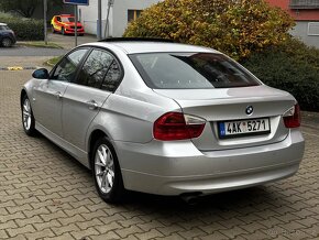 BMW Řada 3 E90 320i 110kW Sedan Aut. klima Šíbr 6st. Manuál - 7