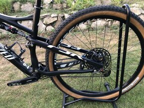 Specialized Epic Comp Carbon 29” - 7