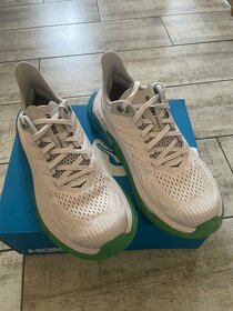 TENISKY HOKA W CLIFTON EDGE, VEL. 36 2/3 - 7