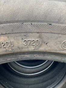 Zimní pneu 215/60 R17 - 7