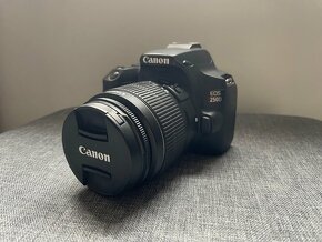 Canon EOS 250D + 18-55mm EF-S - 7