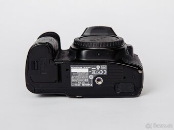 Canon EOS 40D s objektivem a příslušenstvím - 7