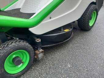 Prodám zahradní traktor Rider Etesia Bahia 15Hp Hydro - 7