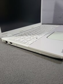 Dvojice notebooků – HP a Toshiba s kompletním balením - 7