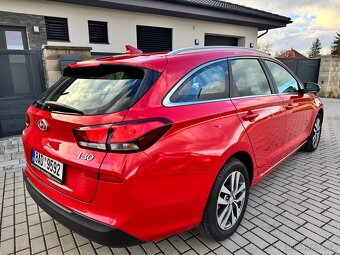 hyundai i30,1.6 CRDi,85 KW ,STYLE - 7