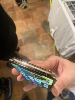 iPhone Xs 64GB Zlatý - 7