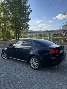 Продам Lexus is 220d - 7