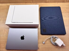 Apple MacBook Air M2 16 GB - 7