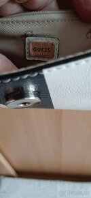 Hezká malá kabelka/crossbody originál Guess - 7