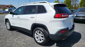 JEEP CHEROKEE 2016 3.2 V6 202kW LATITUDE,NAJETO 100 000KM - 7