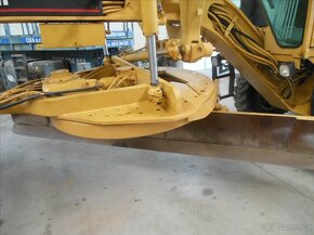 Caterpillar Grader 12 H NA + Riper - 7