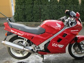 honda vfr 750f RC24 - 7