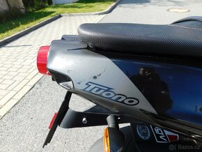 Aprilia Tuono 1000R - 7