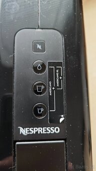 Kávovar na kapsle Nespresso Essenza Plus černý - 7