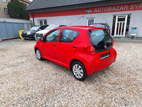 Toyota Aygo 1.0 i 50KW Cool , 5dveří - 7