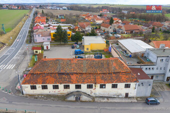 Prodej rodinného domu s restaurací, 1665 m², Liblice - 7