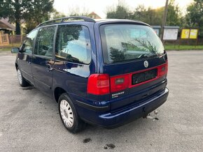 Volkswagen Sharan 1.9TDI 85kW 2009 - 7