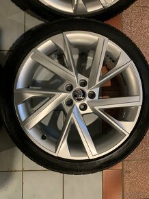 Alu kola Škoda SCALA R18 5X100 ZIMNÍ PNEU 205/45 R18 Stříbr - 7