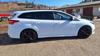 Ford Focus ST250 kombi 184kw 2015 1.majitel - 7