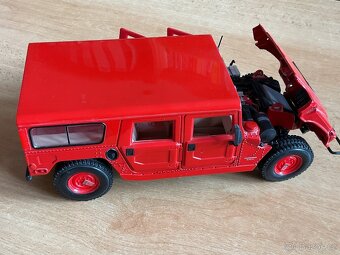 Model auta 1:18 Hummer H1 - 7