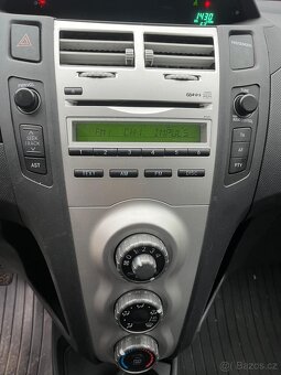 Toyota Yaris 1,0 VVT-i 51 KW r.v. 2007 - 7