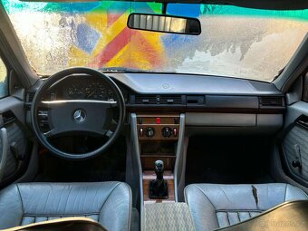 Mercedes W124 250D - 7