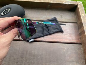 Oakley Sutro Titanium Polished Oil Slick/Prizm Road Jade - 7