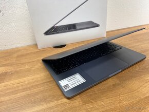 Prodám MacBook Pro 13 2020 I5 /16Gb/512Gb Top Záruka - 7