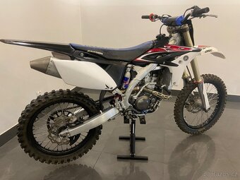 Yamaha yzf 250 - 7