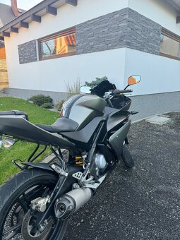 Yamaha YZF-R 125 - 7