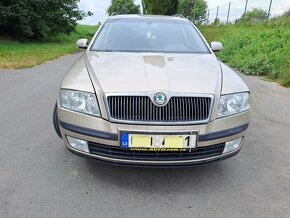 Škoda Octavia II 1.6 FSI - 7