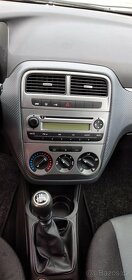 Fiat Grande Punto Dinamic 1,4i 16V 70 kw 2009 klima - 7