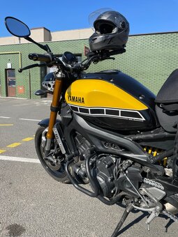 Yamaha XSR 900 - 7