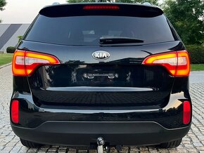 Kia Sorento 2.2CRDi 4x4 AUT KAMERA LED VÝHŘEV TAŽNÉ - 7