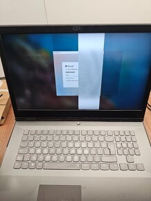 Lenovo 17,3",16GB DDR4, NVIDIA, SSD 1000GB vadný displej - 7