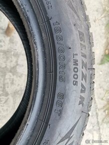 185/60/15 zimni pneu PIRELLI a BRIDGESTONE 185 60 15 - 7