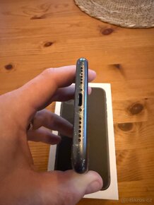 Apple Iphone 11, 64GB, černý - 7