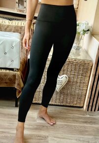 Alo Yoga airlift leggins, nové - 7