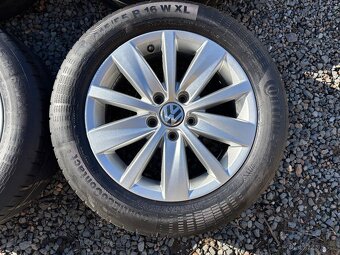 Alu orig letni sada Volkswagen 5x112 7J ET45 215/55 R16 DC - 7