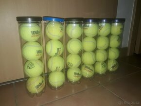 Tenisové míče Wilson US Open k další hře. - 7