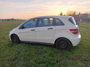 Mercedes-Benz B 180 cdi - 7